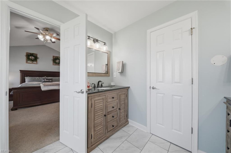 Photo 32 of 47 residential for sale in Chesapeake virginia