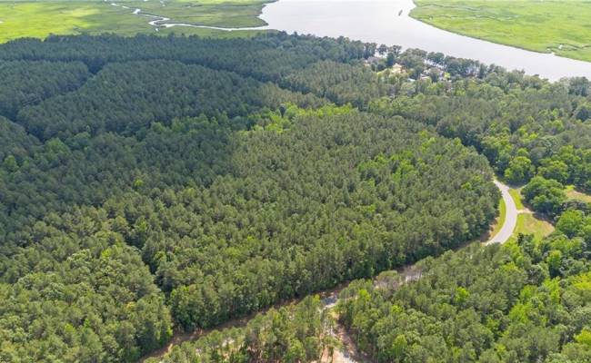 5.1+AC Plantation Place, King & Queen County, VA 23091