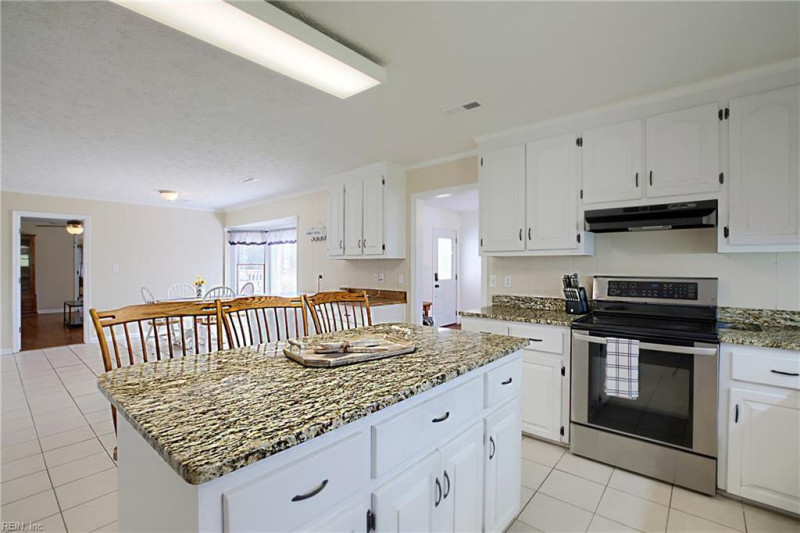 Photo 12 of 50 residential for sale in Mathews County virginia