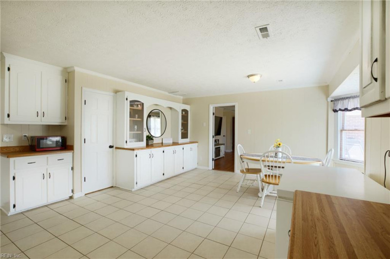 Photo 15 of 50 residential for sale in Mathews County virginia