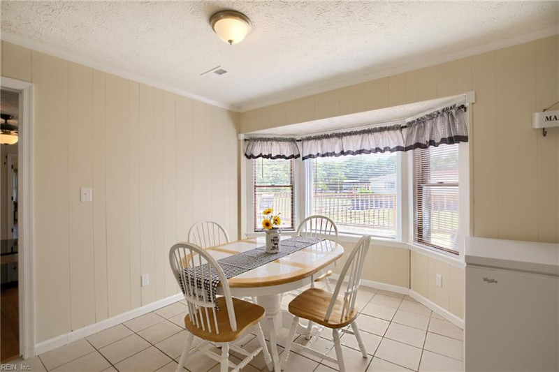 Photo 16 of 50 residential for sale in Mathews County virginia