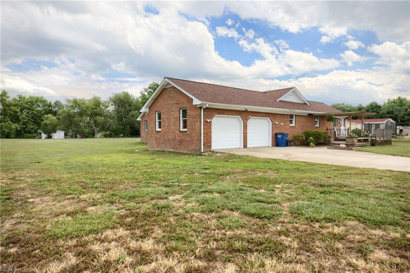Photo 3 of 50 residential for sale in Mathews County virginia