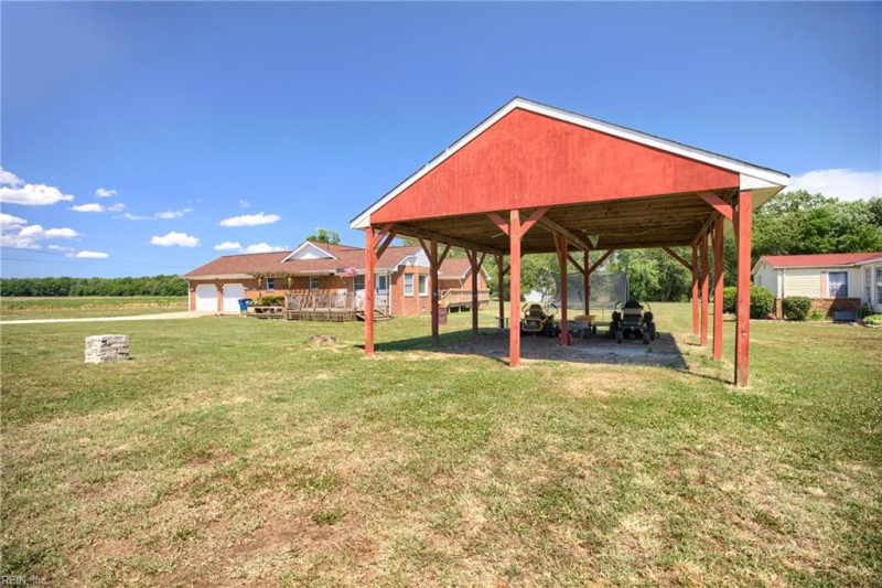 Photo 35 of 50 residential for sale in Mathews County virginia