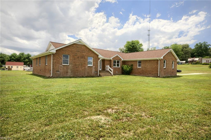 Photo 38 of 50 residential for sale in Mathews County virginia