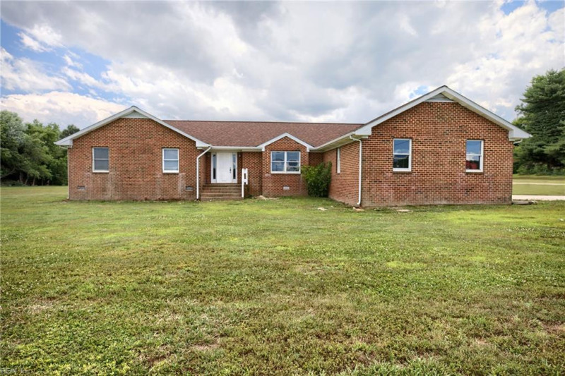 Photo 4 of 50 residential for sale in Mathews County virginia