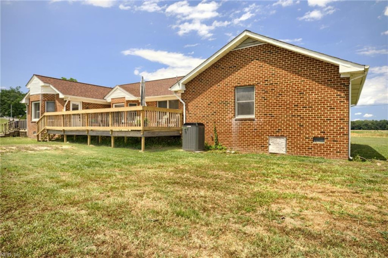 Photo 5 of 50 residential for sale in Mathews County virginia