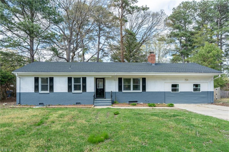 Photo 2 of 35 residential for sale in Chesapeake virginia