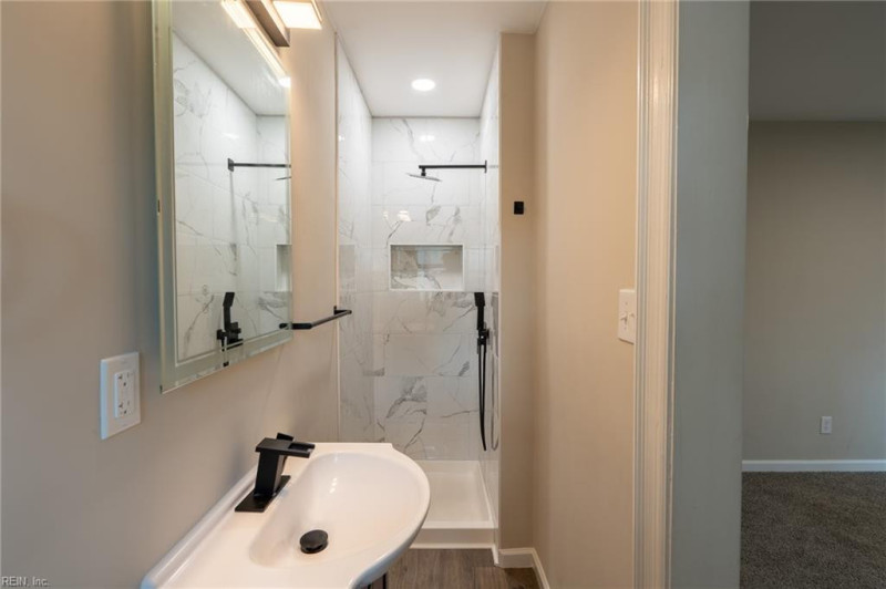 Photo 21 of 35 residential for sale in Chesapeake virginia