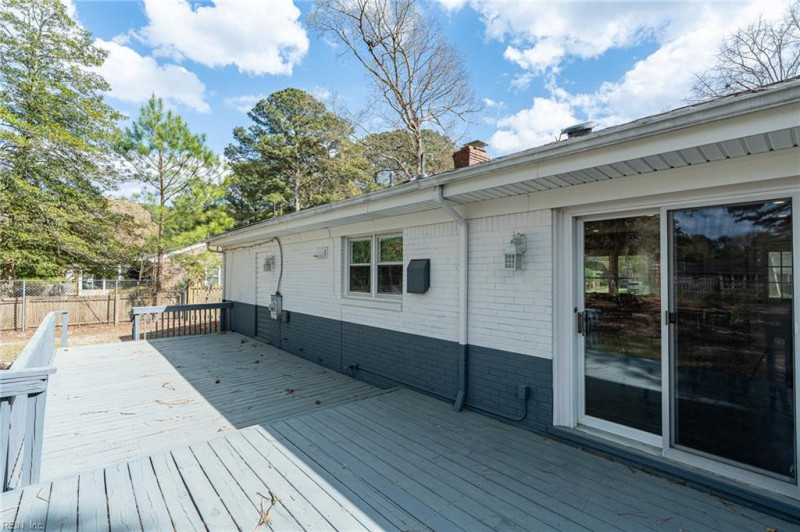 Photo 29 of 35 residential for sale in Chesapeake virginia