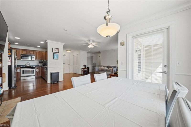 Photo 14 of 38 residential for sale in Chesapeake virginia