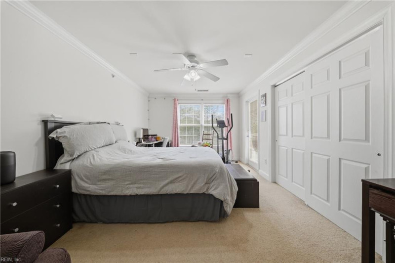 Photo 18 of 38 residential for sale in Chesapeake virginia