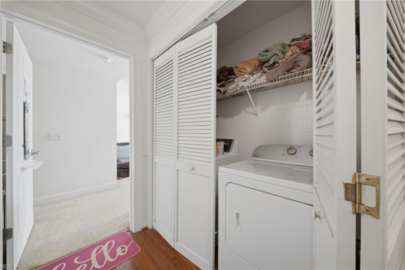 Photo 26 of 38 residential for sale in Chesapeake virginia