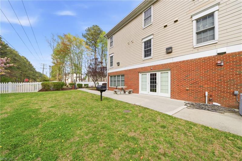 Photo 36 of 38 residential for sale in Chesapeake virginia