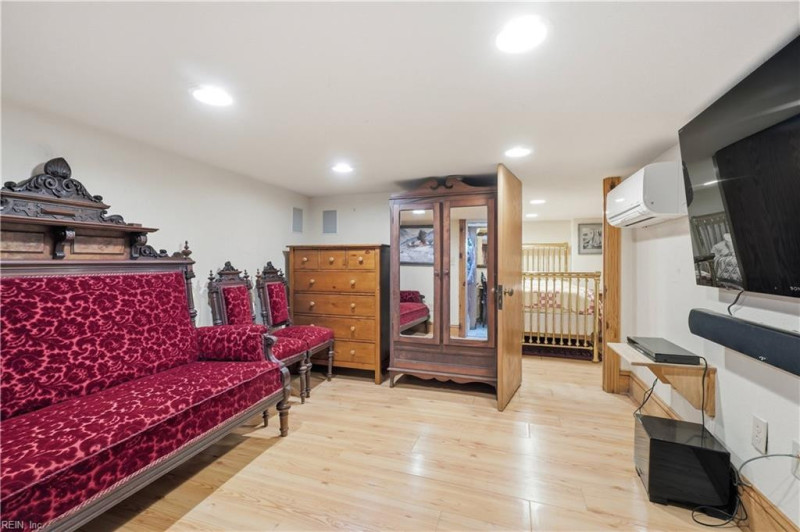 Photo 27 of 50 residential for sale in Suffolk virginia