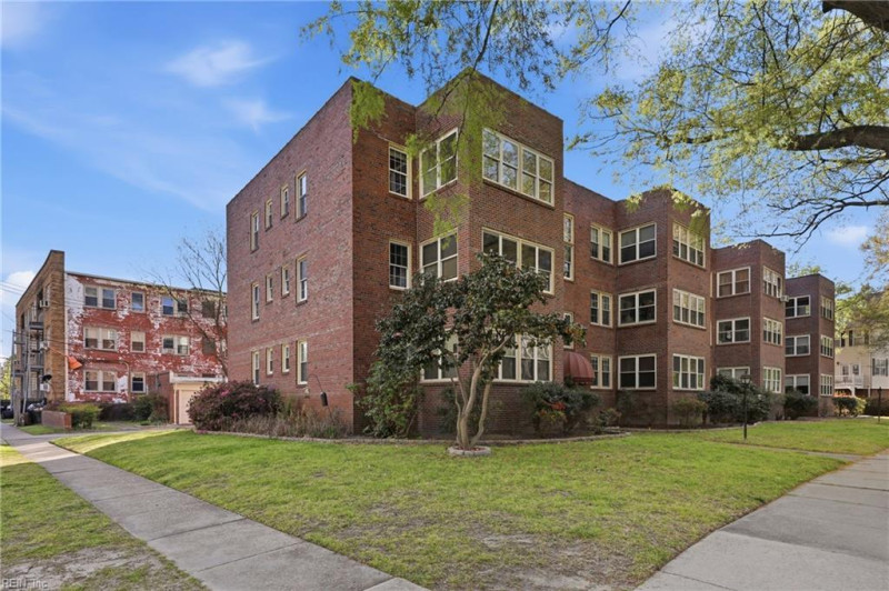 Photo 2 of 47 residential for sale in Norfolk virginia Photo 2 of 47 residential for sale in Norfolk virginia