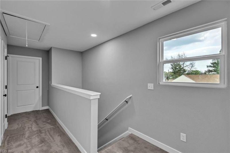 Photo 15 of 32 residential for sale in Suffolk virginia