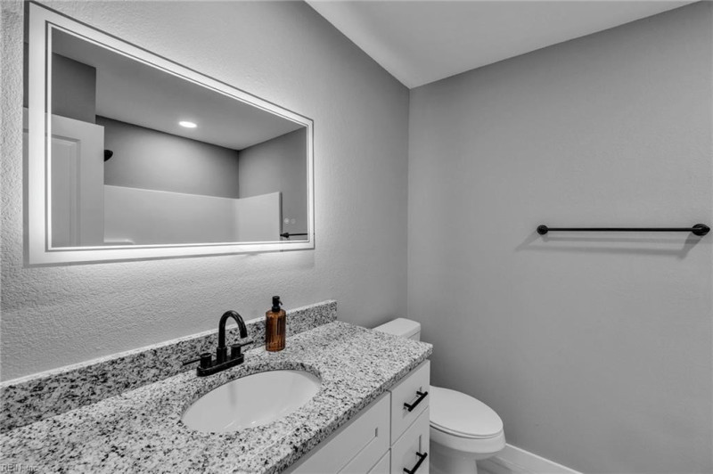 Photo 19 of 32 residential for sale in Suffolk virginia