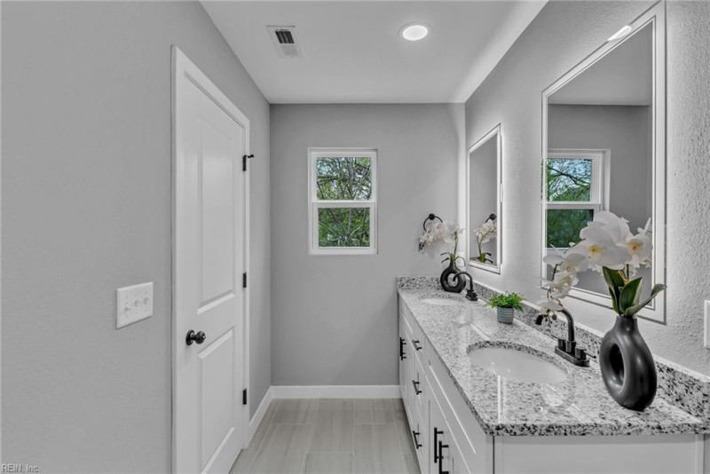 Photo 26 of 32 residential for sale in Suffolk virginia