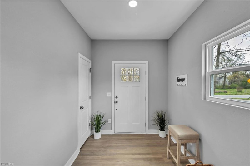 Photo 6 of 32 residential for sale in Suffolk virginia