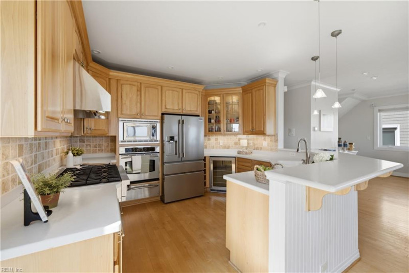 Photo 13 of 50 residential for sale in Virginia Beach virginia
