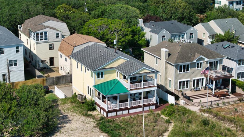 Photo 4 of 50 residential for sale in Virginia Beach virginia