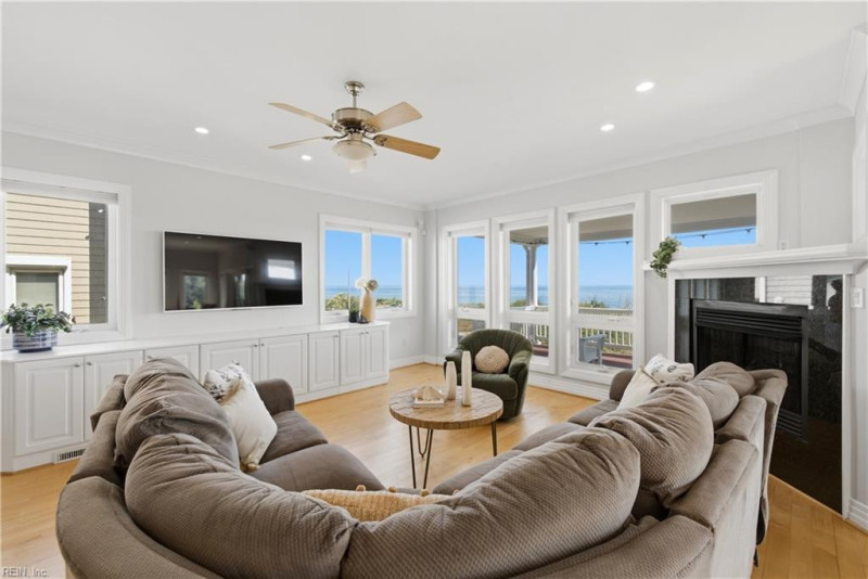 Photo 9 of 50 residential for sale in Virginia Beach virginia