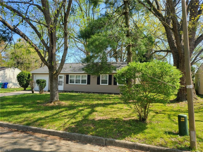 Photo 3 of 36 residential for sale in Newport News virginia Photo 3 of 36 residential for sale in Newport News virginia