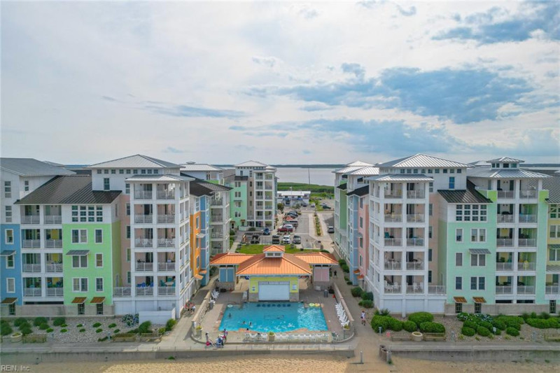 Photo 3 of 35 residential for sale in Virginia Beach virginia