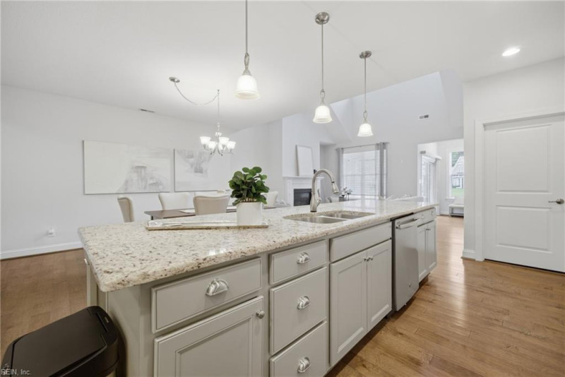Photo 11 of 47 residential for sale in Suffolk virginia