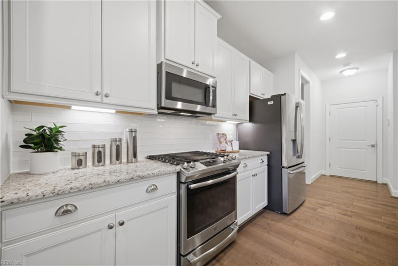 Photo 12 of 47 residential for sale in Suffolk virginia