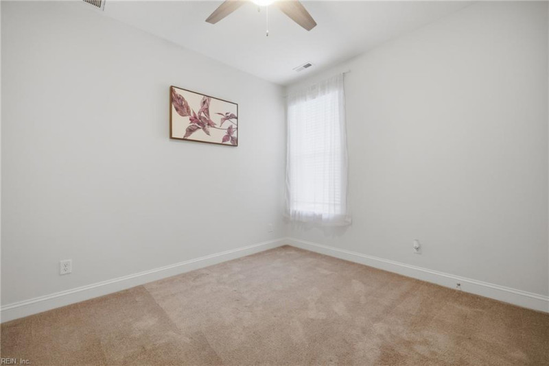 Photo 23 of 47 residential for sale in Suffolk virginia