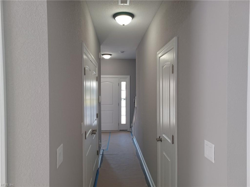 Photo 11 of 12 residential for sale in Portsmouth virginia