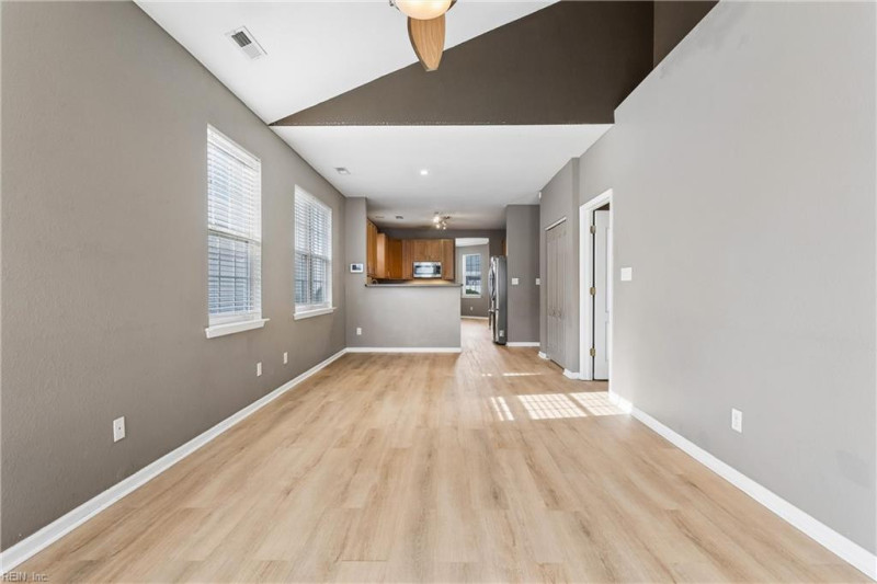 Photo 18 of 46 residential for sale in Virginia Beach virginia