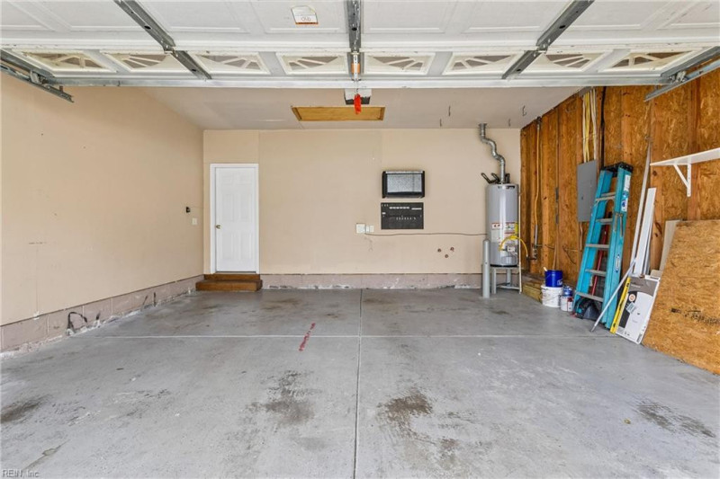 Photo 21 of 46 residential for sale in Virginia Beach virginia