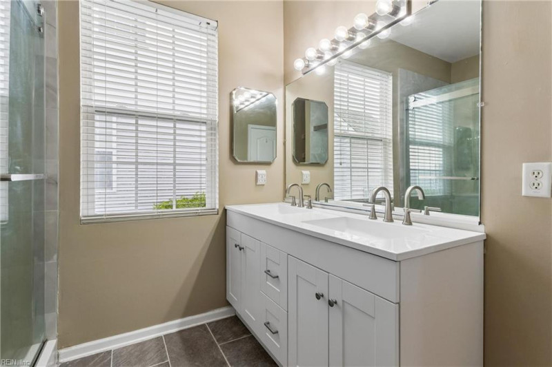Photo 29 of 46 residential for sale in Virginia Beach virginia