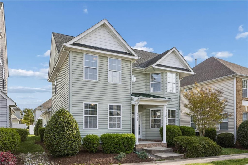 Photo 3 of 46 residential for sale in Virginia Beach virginia