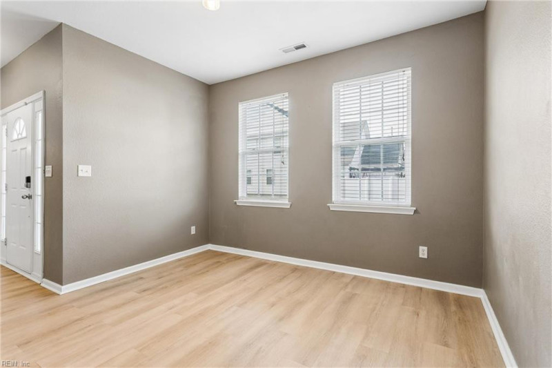 Photo 6 of 46 residential for sale in Virginia Beach virginia