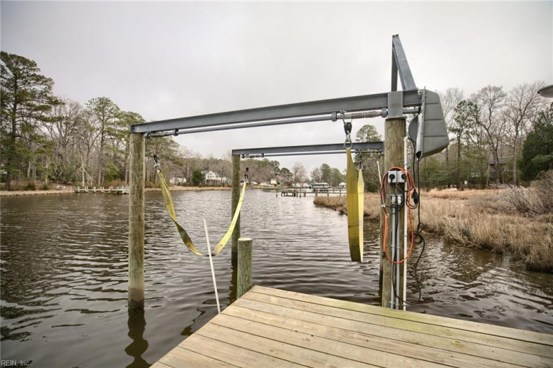 Photo 35 of 50 residential for sale in Mathews County virginia
