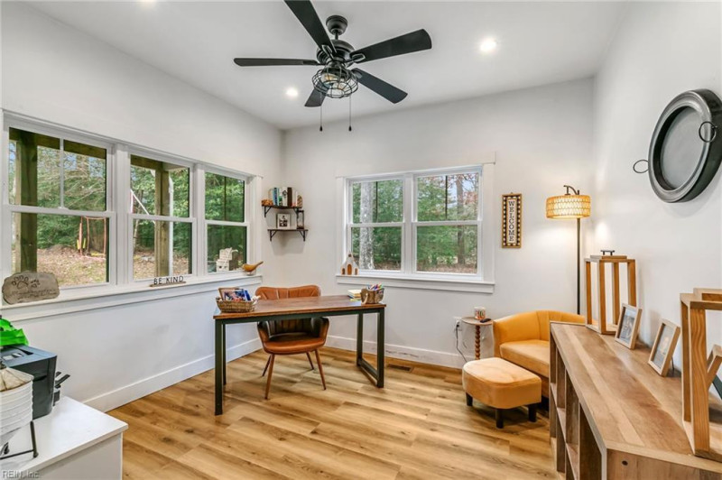 Photo 5 of 50 residential for sale in Mathews County virginia