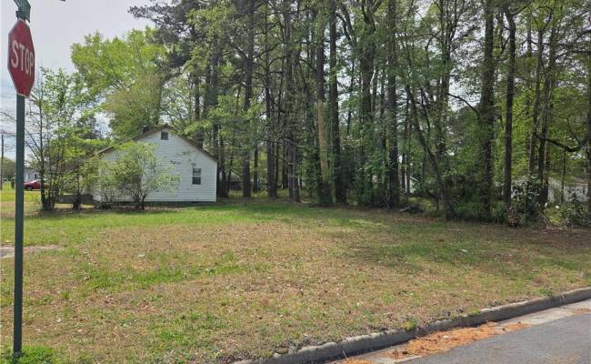 206 Hogart Street, Franklin, VA 23851