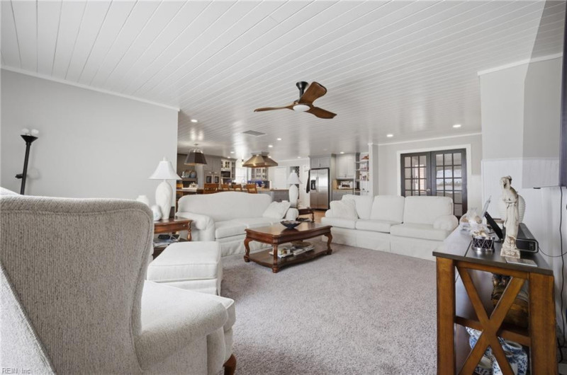 Photo 10 of 47 residential for sale in Hampton virginia