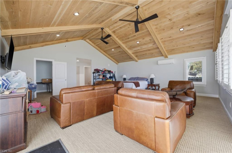 Photo 18 of 47 residential for sale in Hampton virginia