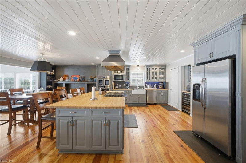 Photo 5 of 47 residential for sale in Hampton virginia