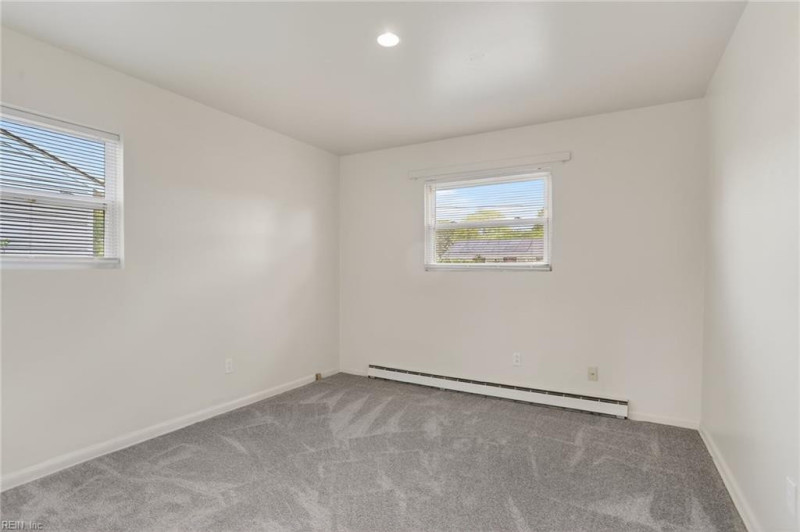 Photo 15 of 23 residential for sale in Hampton virginia