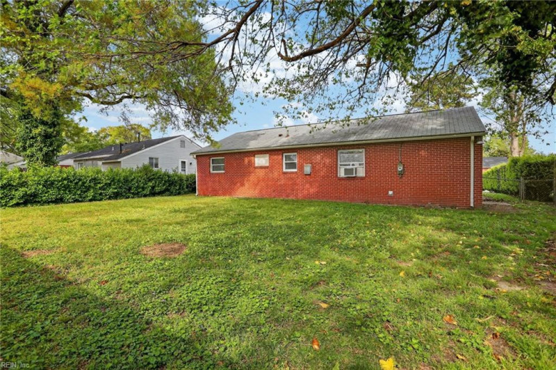 Photo 21 of 23 residential for sale in Hampton virginia