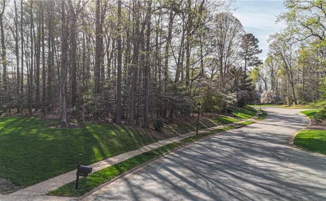 213 Yorkshire Drive, Williamsburg, VA 23185