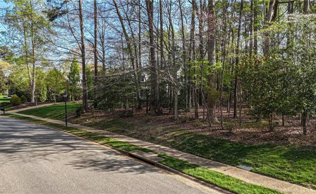 213 Yorkshire Drive, Williamsburg, VA 23185