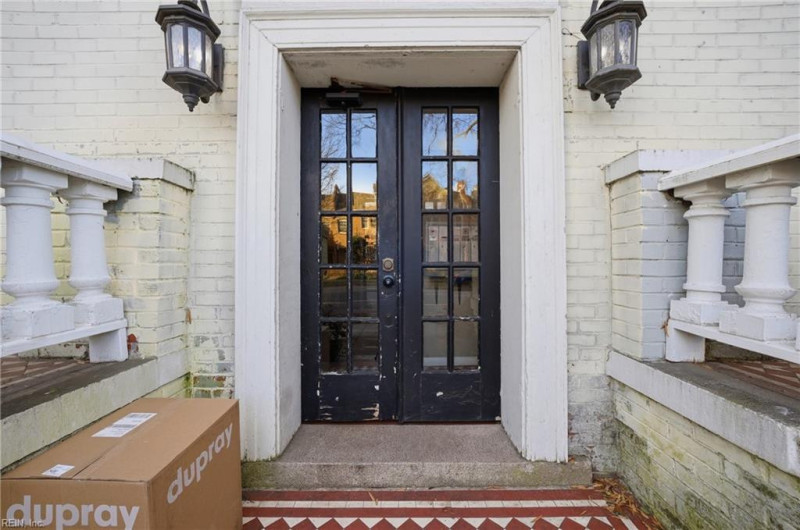 Photo 2 of 33 residential for sale in Norfolk virginia