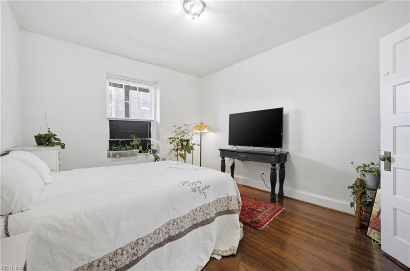 Photo 20 of 33 residential for sale in Norfolk virginia