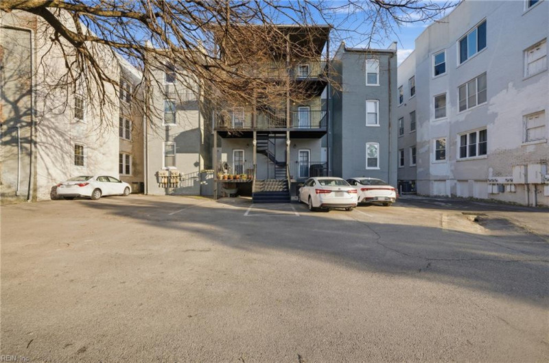 Photo 31 of 33 residential for sale in Norfolk virginia